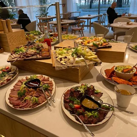 Wave Piano ミエンジズドロイェ