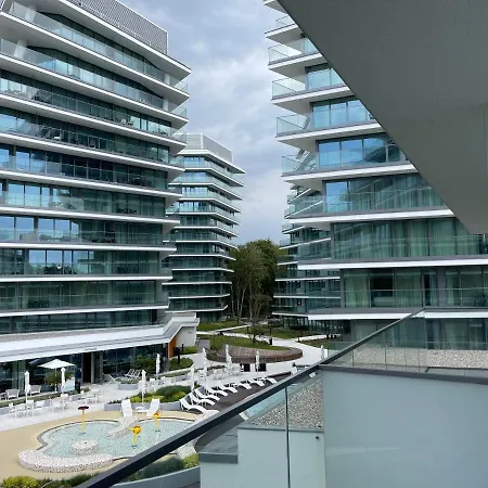 アパート Wave Piano ミエンジズドロイェ